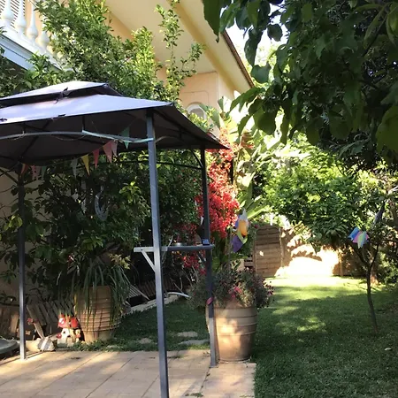 Pj Garden House Apartment Athens