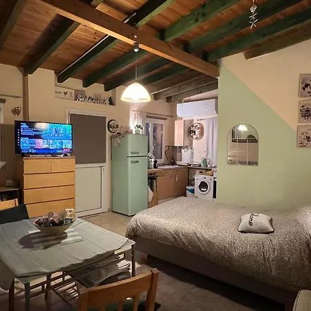 Apartment Pj Garden House Athens